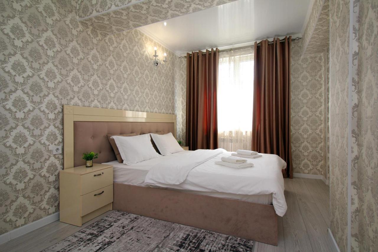 Your Home Away From Home 213 Almaty Eksteriør billede